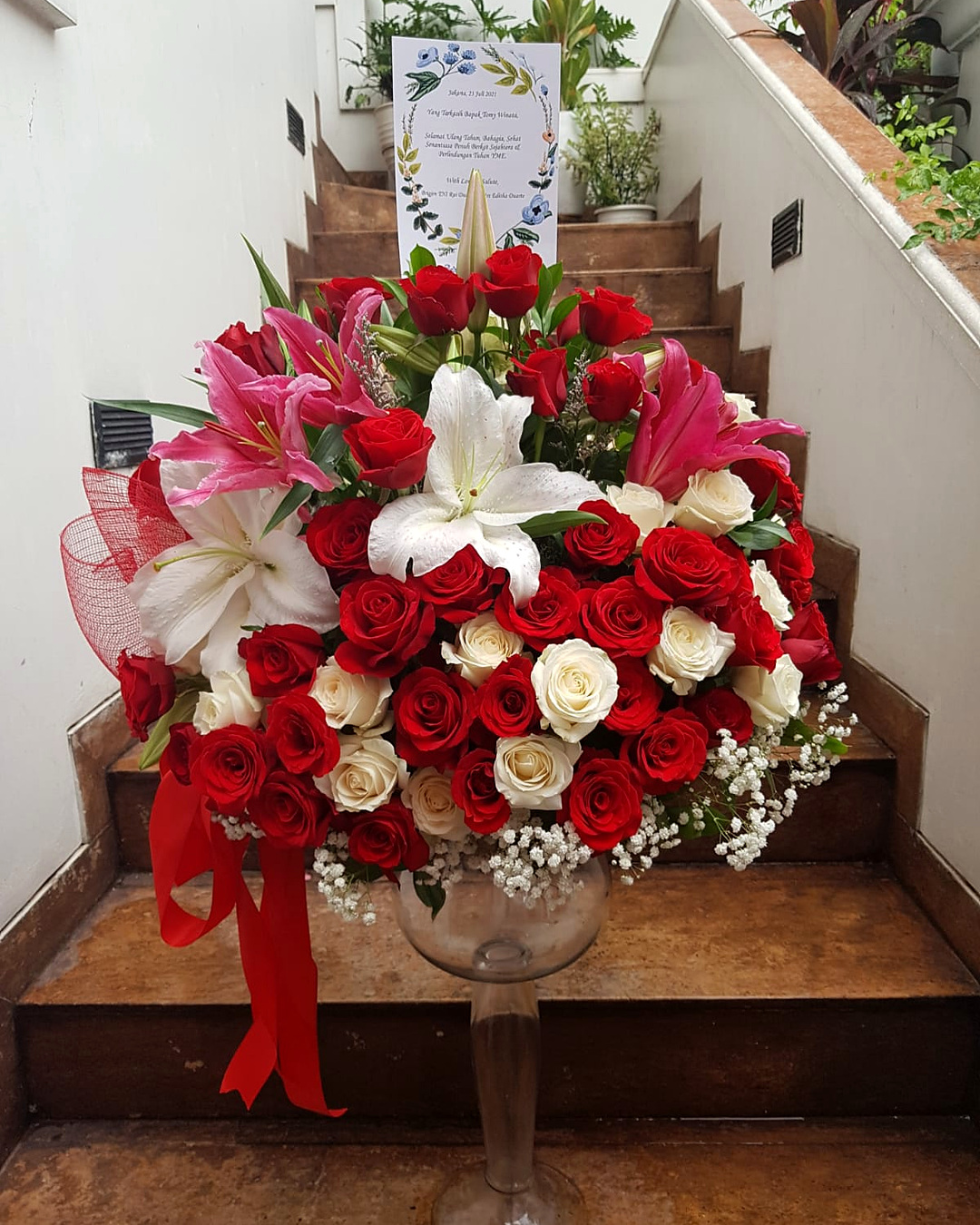 Grand Red White Lily Arrangement