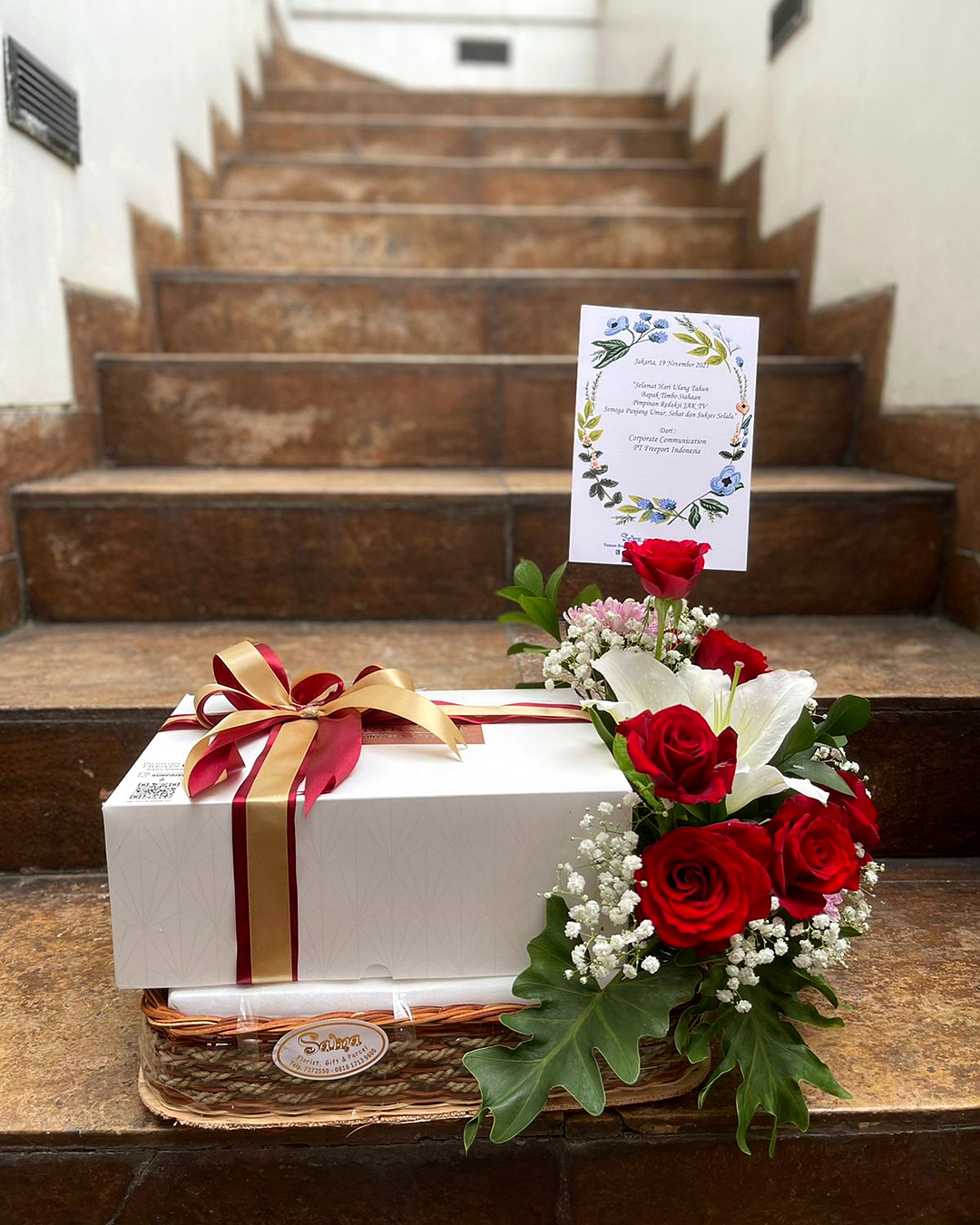 Floral Gift Hamper