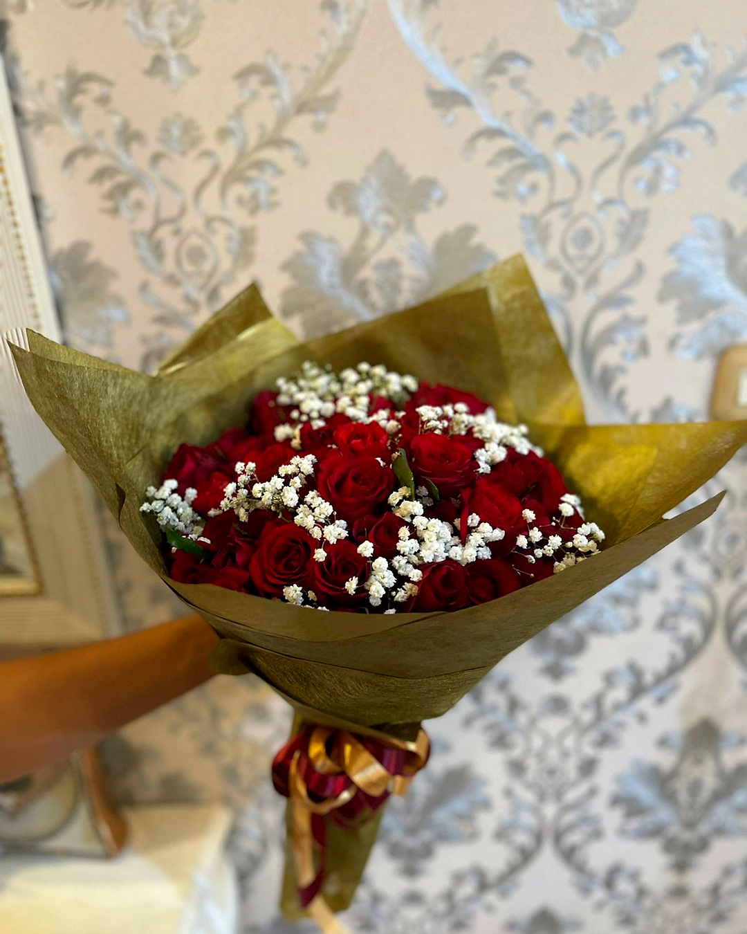 Red Rose Hand Bouquet